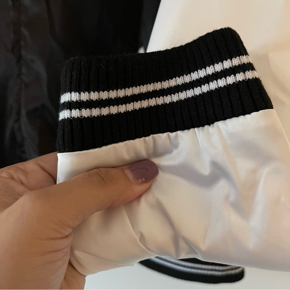 NWT 🆕 Mickey Walt Disney Studio’s Jacket - Picture 5 of 8